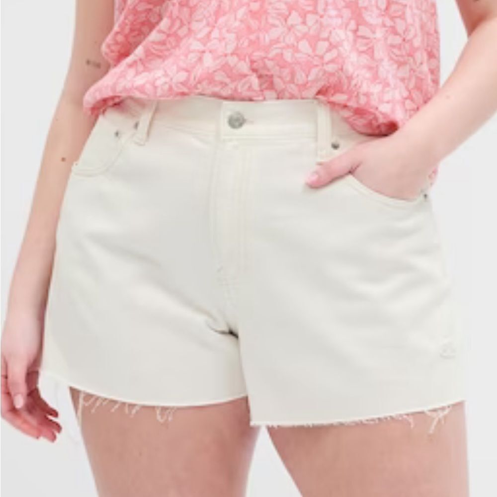 Gap Stride Denim Shorts With Washwell